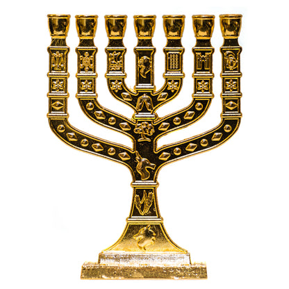 eine klassische siebenarmige Menora in einer schönen Goldfarbe. 12 cm Höhe
