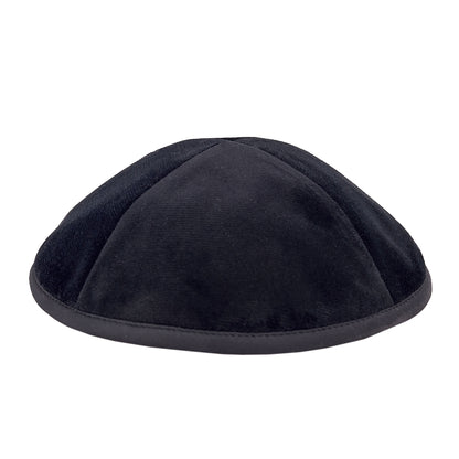Eine edle Kippa, aus Samt “Orthodox” für Erwachsene, ⌀ 15cm.