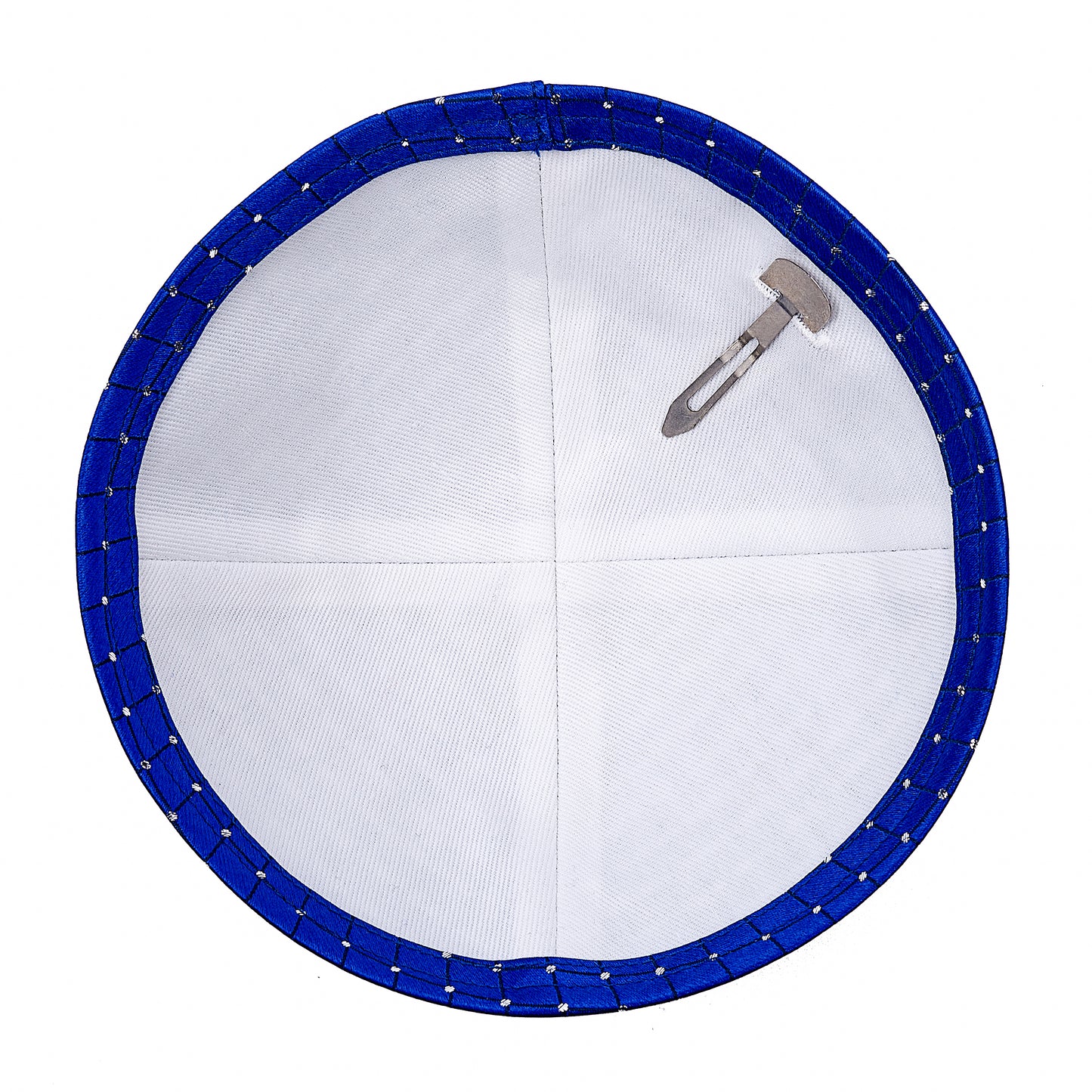 Eine edle Kippa, blau kariert, mit silbernen Knoten, für Erwachsene, ⌀ 15cm.